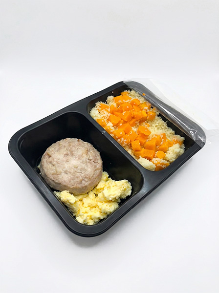 Как выглядит еда от Польза: котлета и пюре, тыква и кус-кус